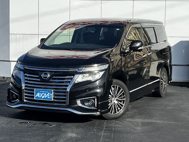 NISSAN ELGRAND  4WD 2014