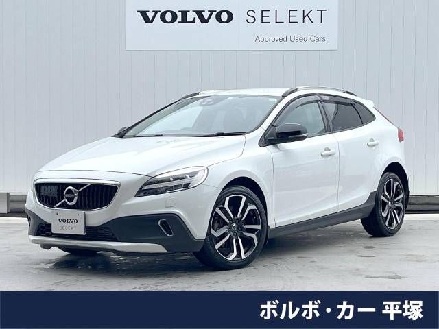 VOLVO V40 CROSS COUNTRY 2018