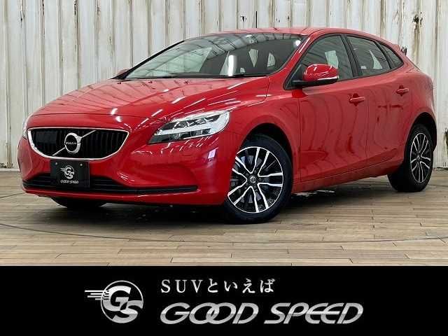 VOLVO V40 2018