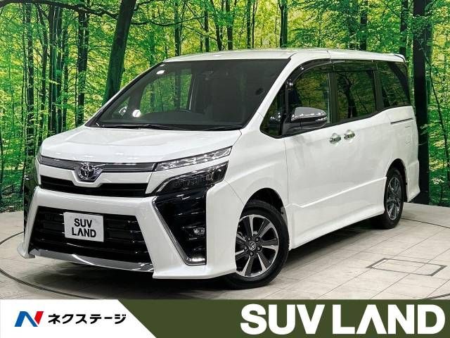 TOYOTA VOXY 2021