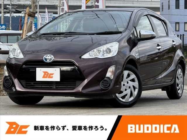 TOYOTA AQUA 2015