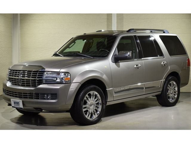 LINCOLN NAVIGATER 4WD 2010