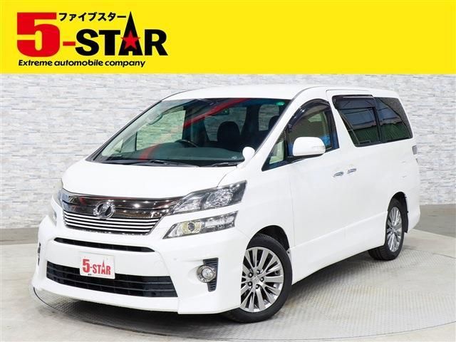 TOYOTA VELLFIRE 2013