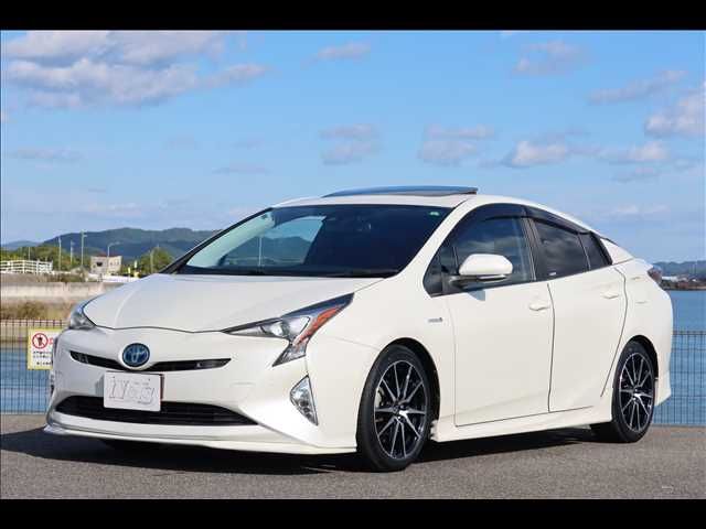 TOYOTA PRIUS 2017