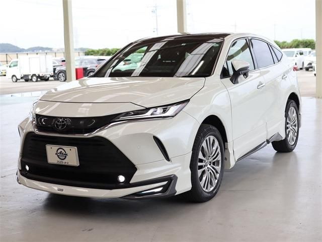 TOYOTA HARRIER 2WD 2022