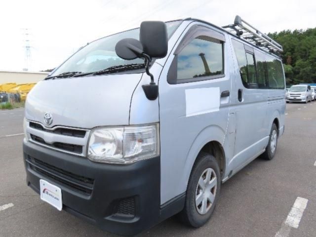 TOYOTA HIACE van 4WD 2012