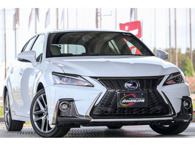 TOYOTA LEXUS CT200h 2021