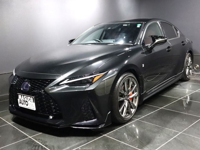 TOYOTA LEXUS IS300h 2021