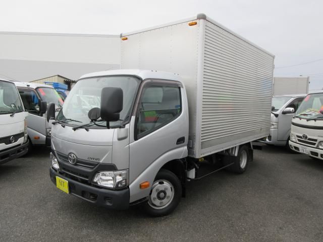 TOYOTA DYNA 2017