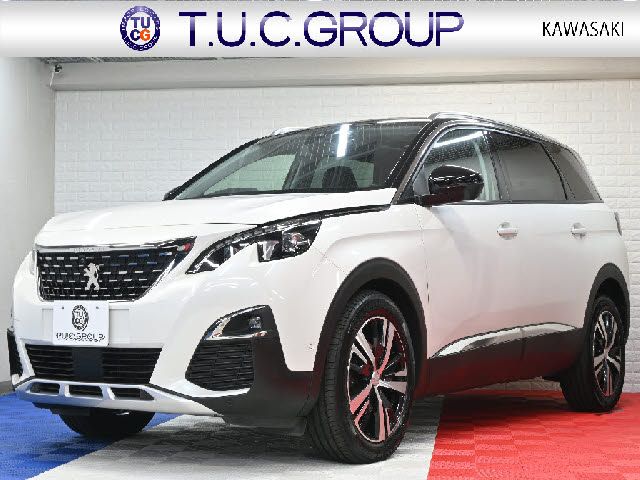 PEUGEOT 5008 2020