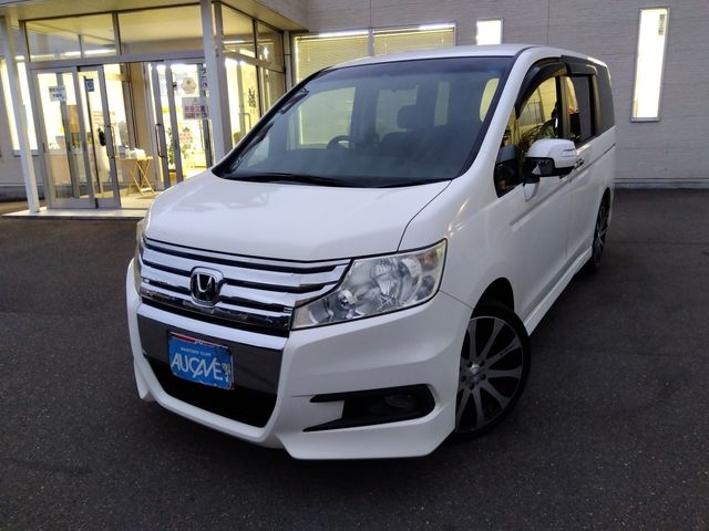 HONDA STEPWAGON SPADA 4WD 2011