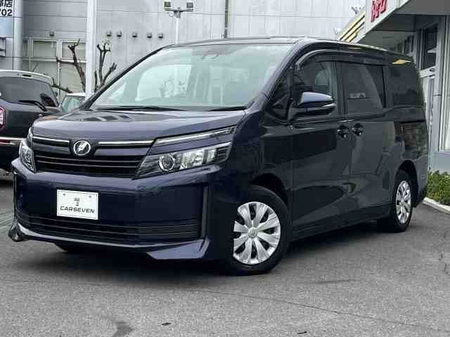 TOYOTA VOXY 2017