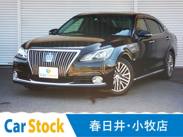 TOYOTA CROWN MAJESTA HYBRID 2014