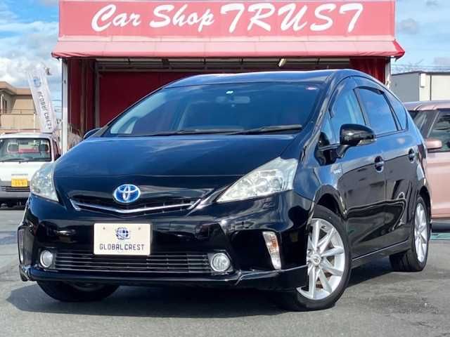 TOYOTA PRIUS ALPHA 2012