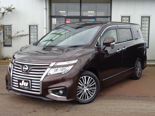 NISSAN ELGRAND  4WD 2014