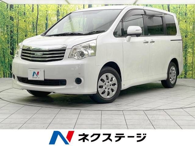 TOYOTA NOAH 2011