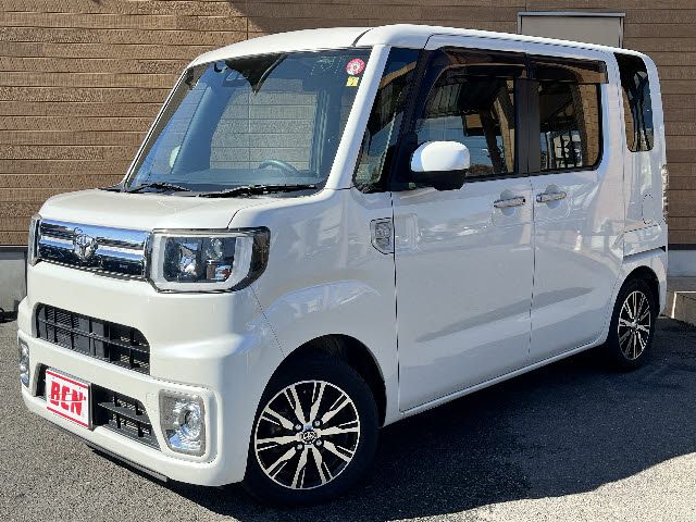 TOYOTA PIXIS MEGA 2018