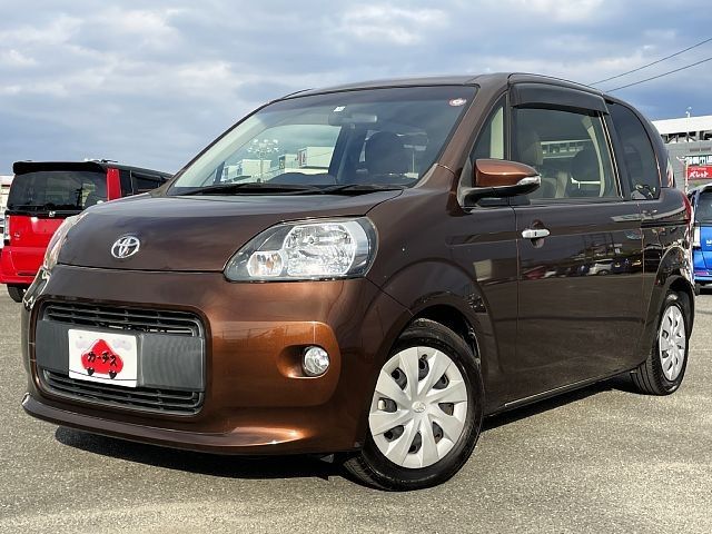 TOYOTA PORTE 2013