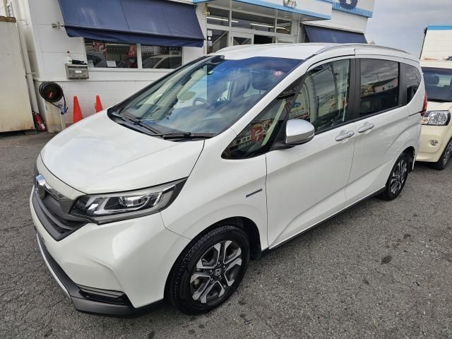 HONDA FREED plus HYBRID 2019