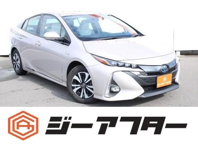 TOYOTA PRIUS PHV 2019