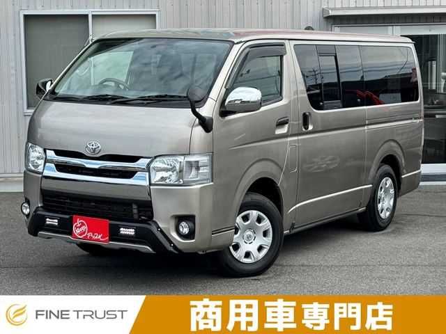 TOYOTA HIACE van 4WD 2013