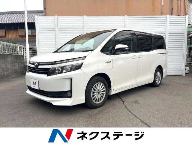 TOYOTA VOXY HYBRID 2014