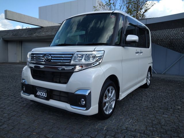 DAIHATSU TANTO CUSTOM 2018