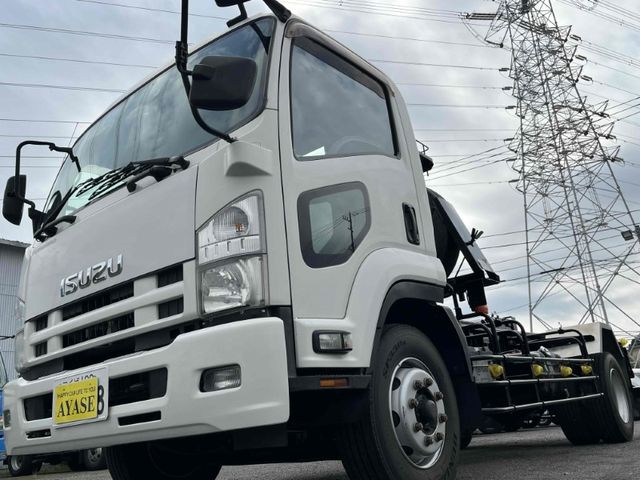 ISUZU FORWARD 2015