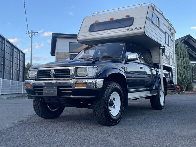 TOYOTA HILUX 4WD 1996