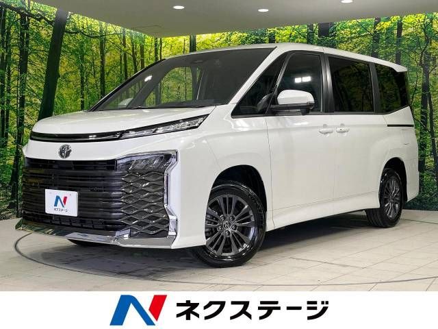 TOYOTA VOXY 4WD 2024