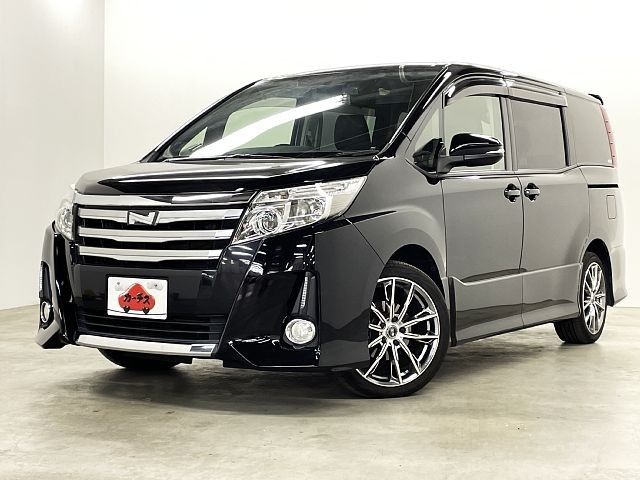 TOYOTA NOAH 2014