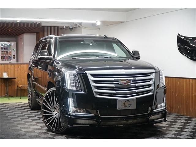 CADILLAC ESCALADE 2015