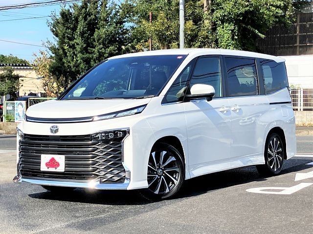 TOYOTA VOXY 2024