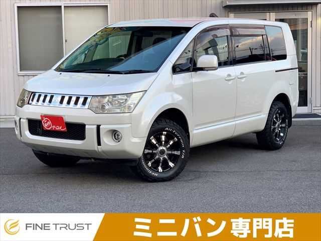 MITSUBISHI DELICA D:5 4WD 2010