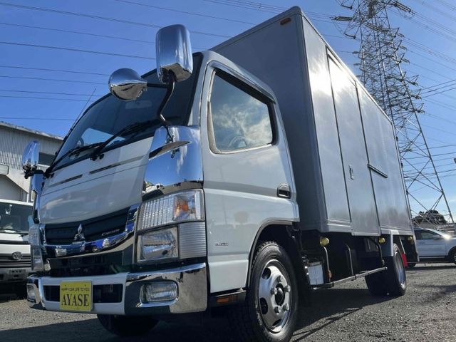 MITSUBISHI CANTER 2015