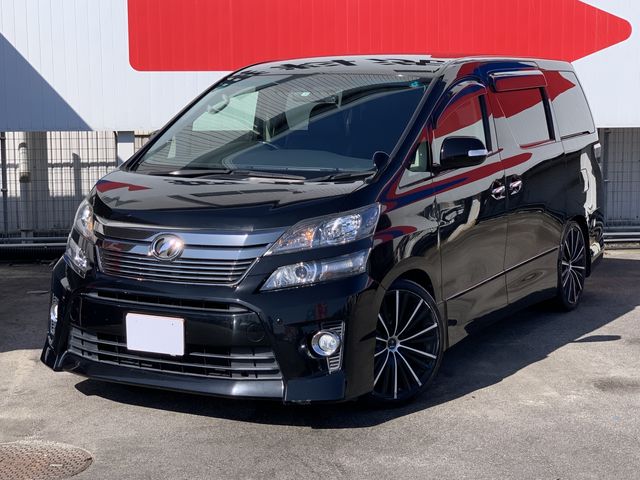 TOYOTA VELLFIRE 2013