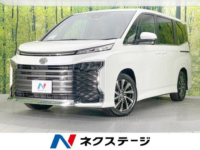 TOYOTA VOXY 2023