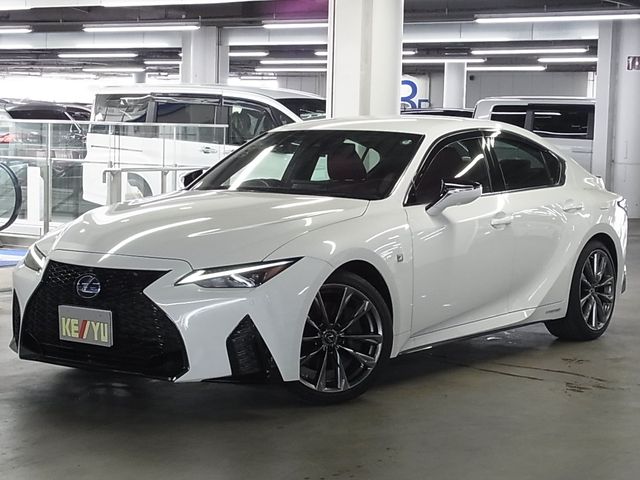 TOYOTA LEXUS IS300h 2021