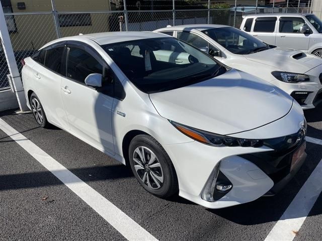 TOYOTA PRIUS PHV 2017