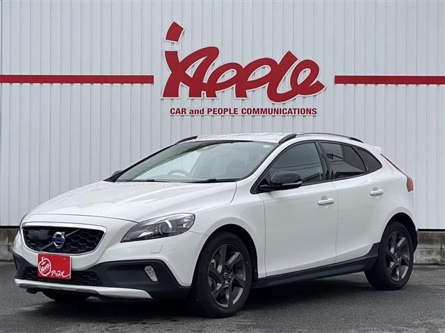 VOLVO V40 2015