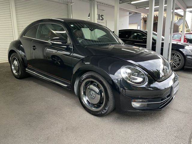 VOLKSWAGEN The BEETLE 2015