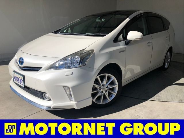 TOYOTA PRIUS ALPHA 2011