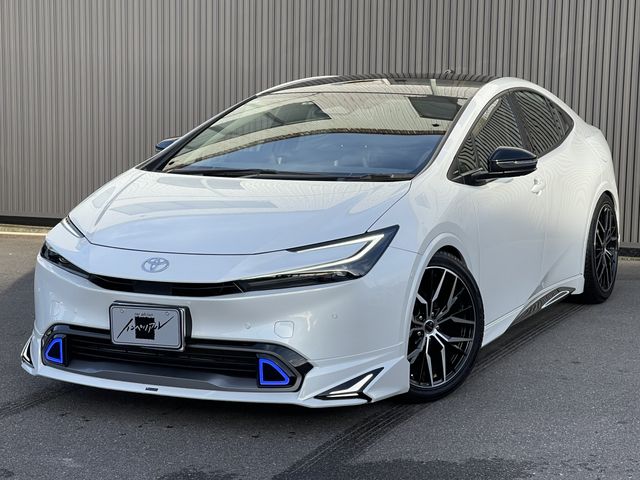 TOYOTA PRIUS 2023