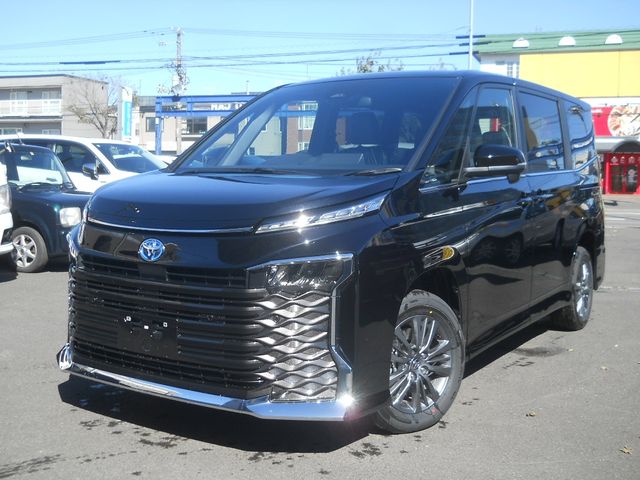 TOYOTA VOXY HYBRID 4WD 2024