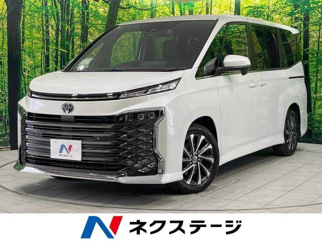 TOYOTA VOXY 2024