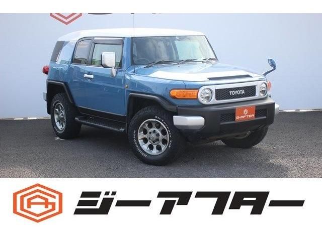 TOYOTA FJ CRUISER 4WD 2013