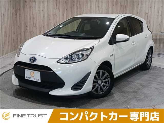 TOYOTA AQUA 2017