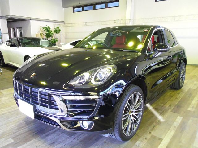 PORSCHE Macan 2014