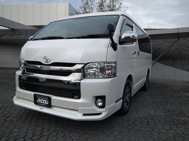 TOYOTA HIACE van 2WD 2019