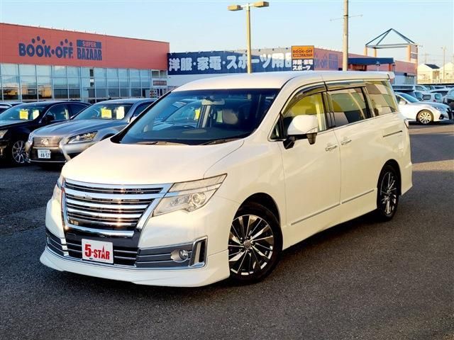 NISSAN ELGRAND  4WD 2016